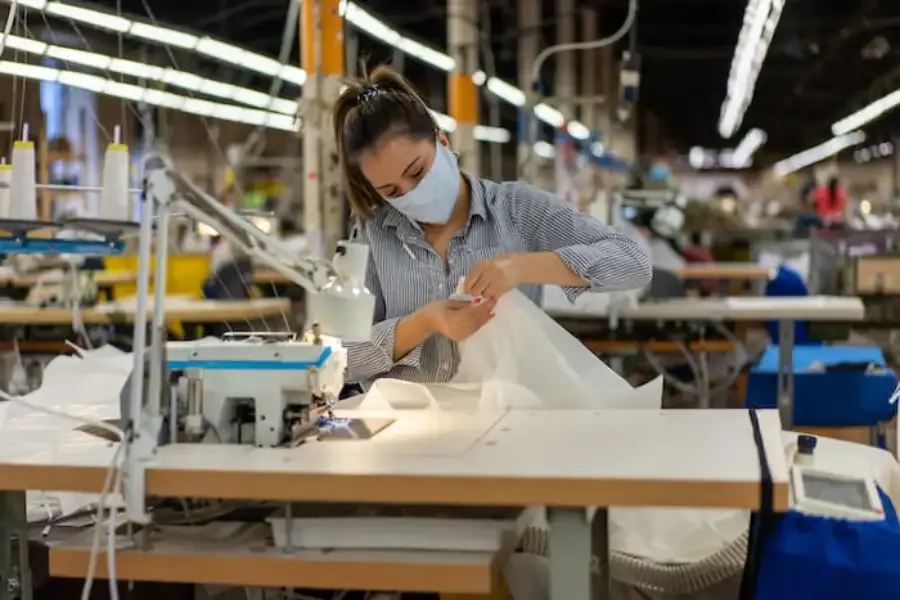 What to Consider When Choosing a PPE Supplier