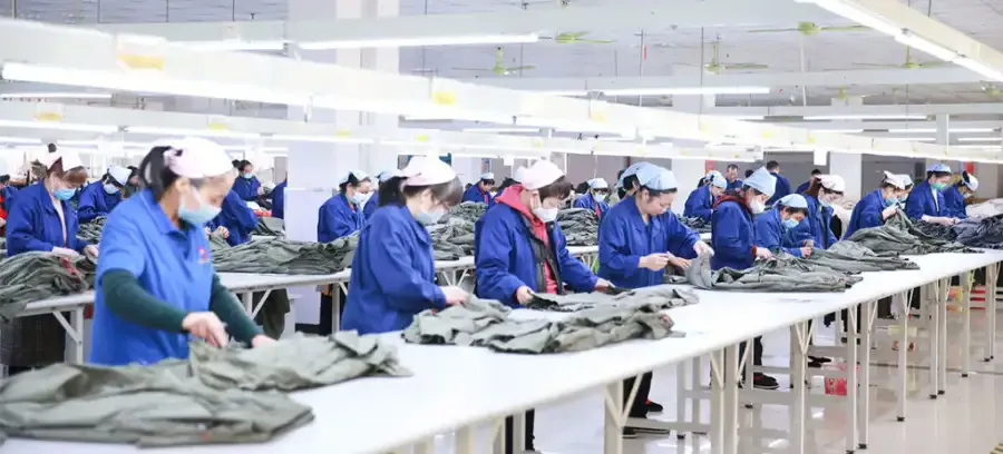 How to Partner with Medical Uniform Manufacturers
